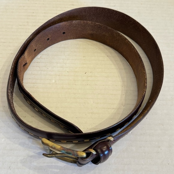 FOSSIL Genuine Leather Brown Mid Stitch Detail Design Belt Size 36 Brass Buckle - Picture 3 of 16